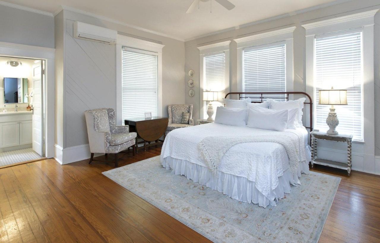 Katy House Bed And Breakfast Smithville Экстерьер фото