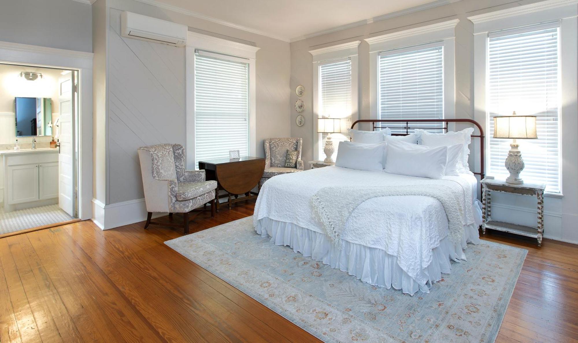 Katy House Bed And Breakfast Smithville Экстерьер фото